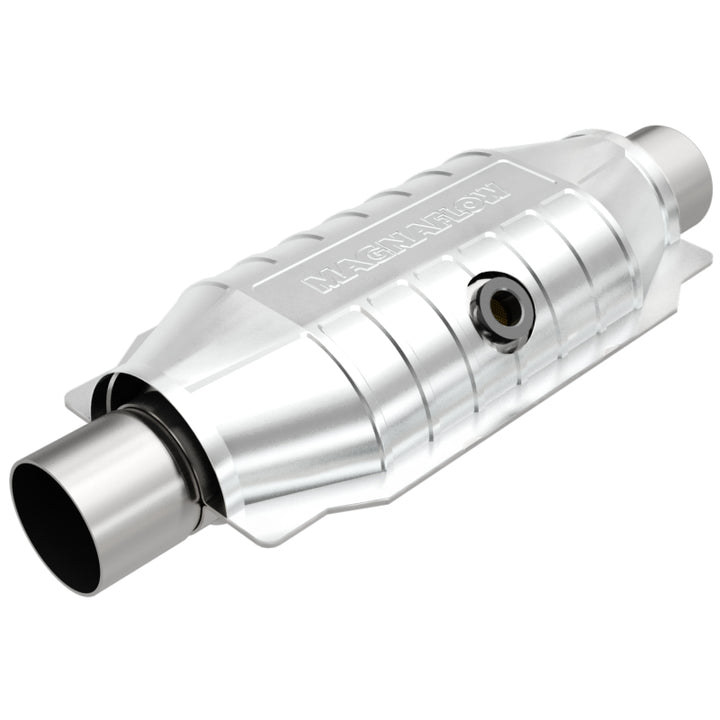 MagnaFlow Universal Catalytic Converter 2.50 Mid O2 Rear