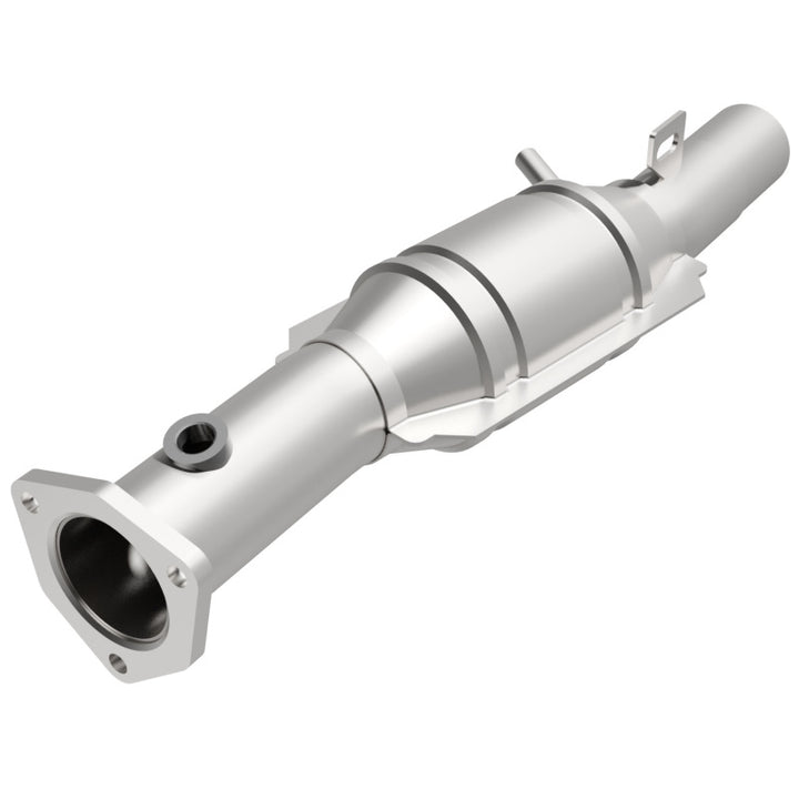 MagnaFlow Direct Fit Catalytic Converter 95 Volkswagen Golf 2.8L
