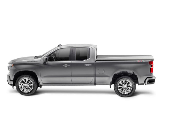 UnderCover 19-20 Chevy Silverado 1500 5.8ft Elite LX Bed Cover - Glory Red