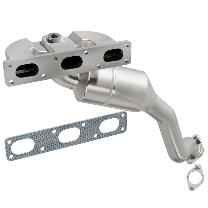 MagnaFlow Direct Fit Catalytic Converter BMW 5 01-03 front OEM