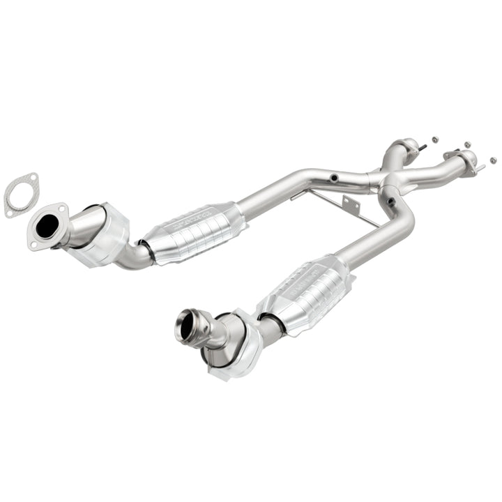 MagnaFlow Direct Fit Catalytic Converter 96-98 4.6L *California*