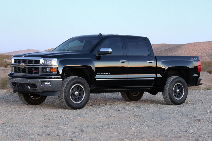 Fabtech 14-18 GM K1500 w/OE Alum. UCA 4in Uniball UCA System w/Rear Perf. Shocks