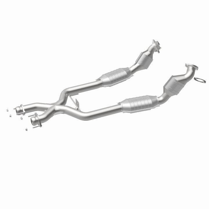 MagnaFlow Direct Fit Catalytic Converter 96-98 Ford Mustang 4.6L