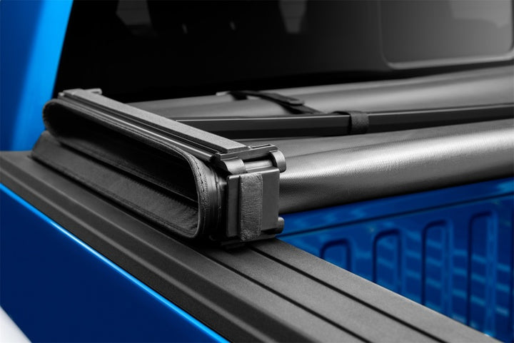 Lund 02-17 Dodge Ram 1500 (6.5ft. Bed Excl. Beds w/Rambox) Genesis Tri-Fold Tonneau Cover - Black