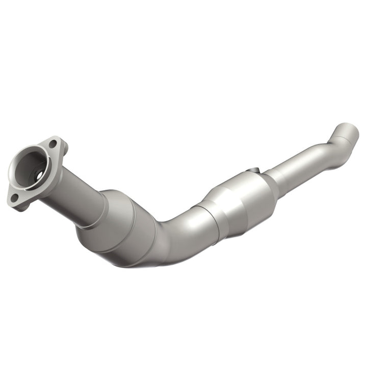 MagnaFlow Direct Fit Catalytic Converter 05-08 LR3/RR Sport Driver Side