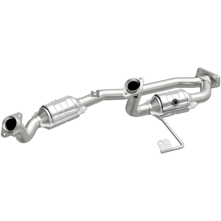 MagnaFlow Direct Fit Catalytic Converter 01-03 Windstar 3.8 OEM