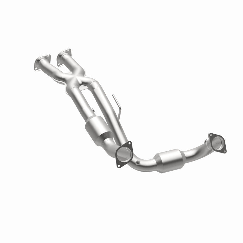 MagnaFlow Direct Fit Catalytic Converter 06-10 Jeep Grand Cherokee 6.1L
