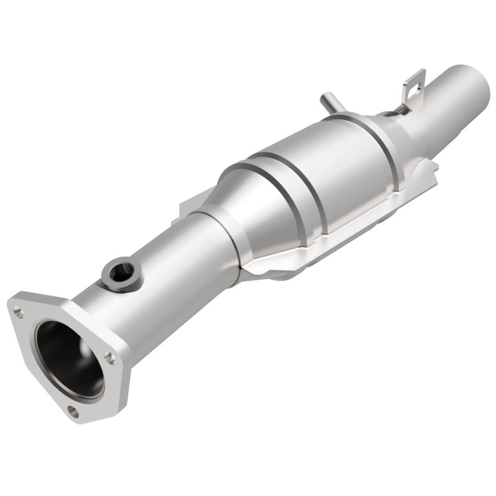 MagnaFlow Direct Fit Catalytic Converter 95 Volkswagen Golf 2.8L