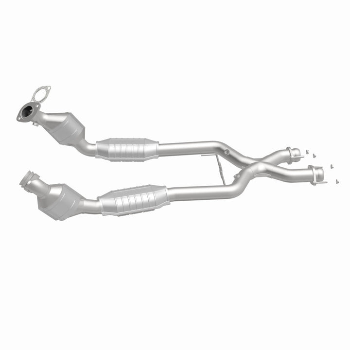MagnaFlow Direct Fit Catalytic Converter 96-98 Ford Mustang 4.6L