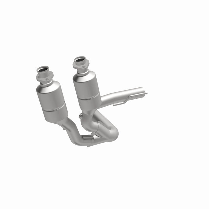 MagnaFlow Direct Fit Catalytic Converter 99-01 Grand Cherokee Front 4.7L