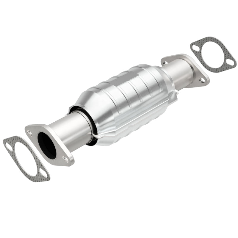 MagnaFlow Direct Fit Catalytic Converter 03-06 Kia Sorento 3.5L rear