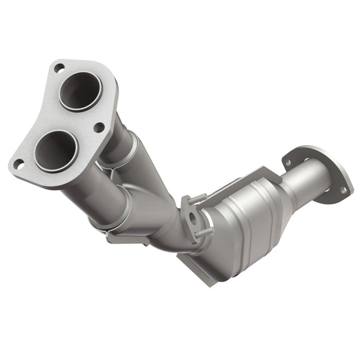 MagnaFlow Direct Fit Catalytic Converter 01-04 Toyota Tacoma 2.7L fr